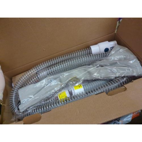 oneisall Dog Vacuum & Dryer for Shedding Grooming, 8 in 1 Dog Grooming Kit with Metal Blade Pet Clippers, Adjustable Speed and Temperature Control Blower