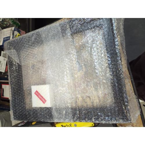 BGHIFEE Canvas Floater Frames for Canvas Art 0.8inch Depth Frames for Canvas Painting Floating Frame Plastic Floater Frame for Canvas Prints (Black, 8 x 10 inch)