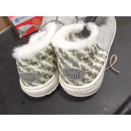 Size W8 Color grey HEYDUDE Women's Wendy Funk wool Canvas, Women’s Shoes, Women's Slip-on Loafers, Comfortable & Light-Weight