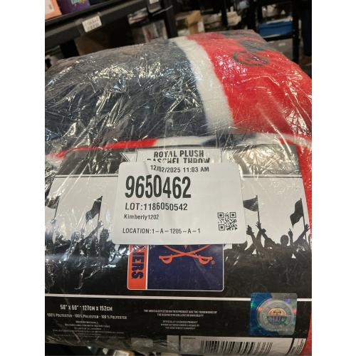 Vircinia Cavaliers Royal Plush Raschel Thr 50 X 60 127cm X 152cm Ow Blanket