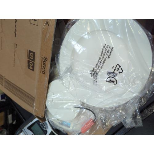 WHITE Sunco Retrofit LED Recessed Lighting 6 Inch, Can Lights for Ceiling, 1200 LM, 15W, Selectable CCT 2700K/3000K/4000K/5000K/6000K, Dimmable, Ultra Thin Flat Light Fixture UL 4 Pack.