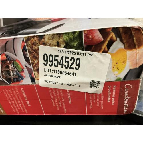 Black Decker 4 waffle Brushed Silver Stainless Steel Belgian Waffle Maker