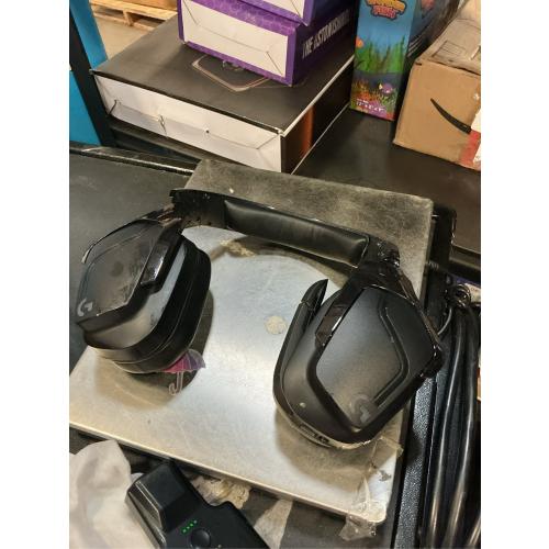 Logitech - G935 Wireless 7.1 Surround Sound Over-the-Ear Gaming Headset for PC with LIGHTSYNC RGB Lighting - Black/Blue