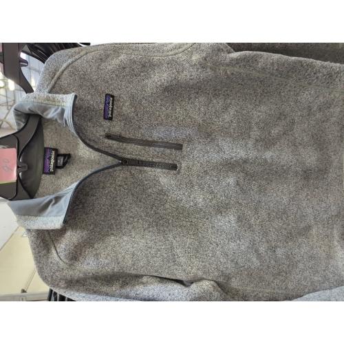 Men's Quarter-Zip Better Sweater by PATAGONIA. Size medium