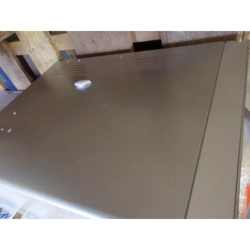 Farberware 1.3 Cu. Ft. Countertop Microwave Oven – 1100 Watts Power, Smart Sensor Auto Cook Settings, Defrost, Easy Clean and Child Safety Lock - White Platinum