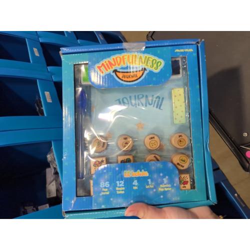 Melissa & Doug Wooden Stamp Set, Favorite Things - 26 Wooden Stamps, 4-Color Stamp Pad