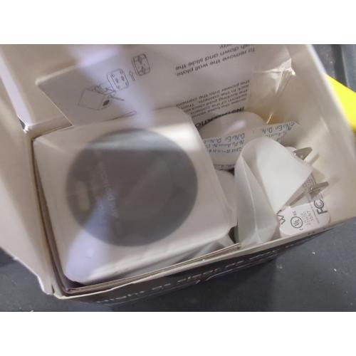 Color White Wyze - Cam OG Indoor/Outdoor Wireless 1080p Security Camera - WHITE