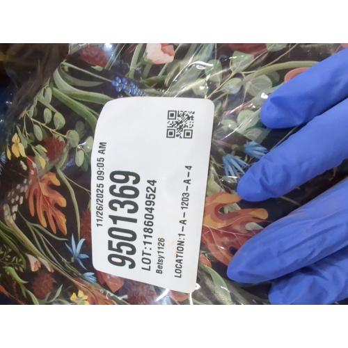 Real Flower Bouquet for Christmas Decorations with Dried Pine Branches & Flowers,