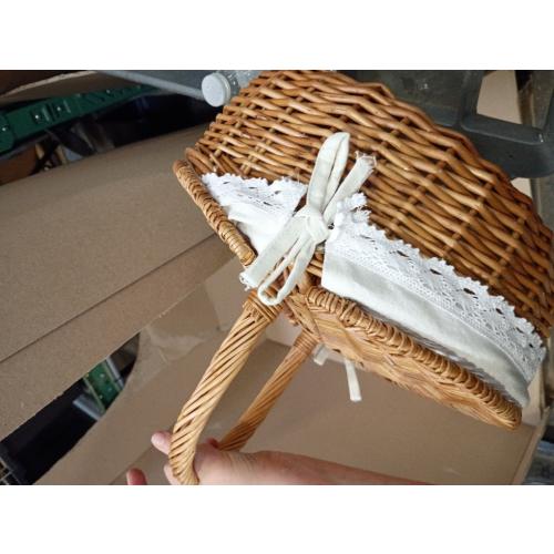 Wicker Picnic Basket with Lid and Handle 15 Sturdy Woven Body with Washable Lining for Easter,Mother's Day,Outdoor Camping,Not Dyed