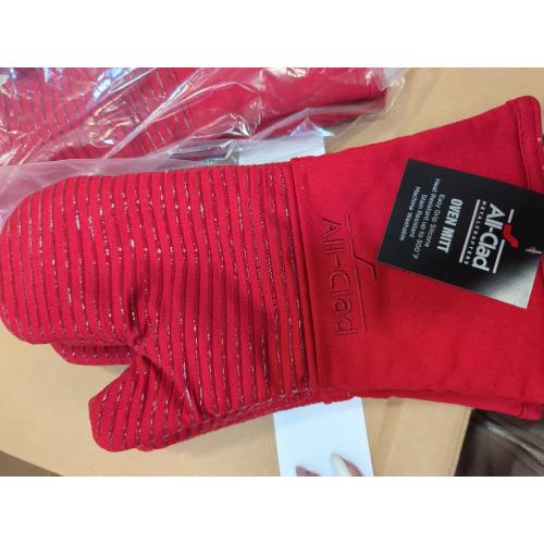 All-Clad Silicone Oven Mitt, 1-Pack, chili