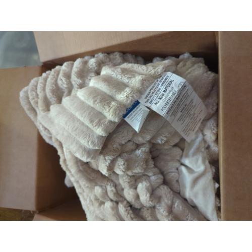 BEDELITE Large Fleece Throw Blanket for Couch  Soft & Warm Fluffy Beige Blanket, Decorative and Giftable Striped Blankets for Women, Men,