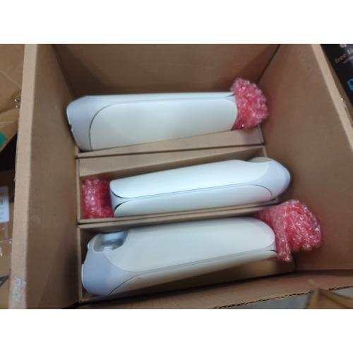 Netgear Orbi RBK763-100NAR AX5400 Tri-band WiFi 6 Mesh System, 5.4Gbps, Router and 2 Satellites (Renewed)