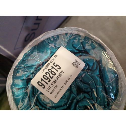 Whale Flotilla Silky Soft Satin Quilts Queen Size, Luxury Reversible Lightweight Bedspreads Covelets for All Seasons, Leaf Stitched Pattern Bedding Set with Satin Pillowcases, Turquoise