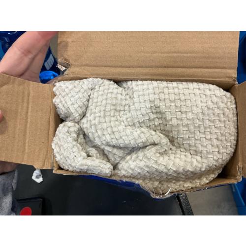 MIULEE Pack of 4 Couch Throw Pillow Covers 18x18 Inch Cream Soft Decorative Chenille Pillow Covers Farmhouse Accent Cushion Covers for Boho Home Decor Sofa Bedroom Living Room