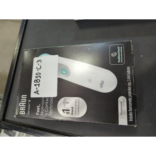 Braun White No Touch Ear and Forehead Infrared Thermometer 1 pk