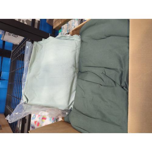 Bedsure Duvet Cover Twin/Twin XL Size - Soft Double Brushed Bedding Set for Kids & Adults, Zipper Closure, 2 Pieces, Includes 1 Duvet Cover (68x90) & 1 Pillow Sham, NO Comforter, Forest Green