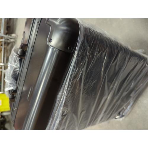 All Aluminum Carry On Luggage 22x14x9 Airline Approved，Zipperless Luggage Premium Aluminum Suitcase Luggage, Hard Shell Carry On Luggage with Spinner Wheels (black, 20inch)