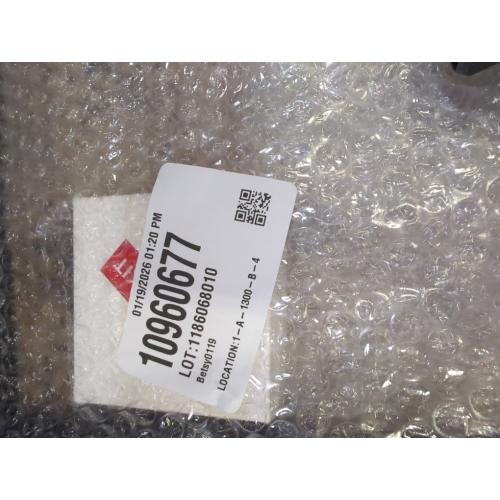 BGHIFEE Canvas Floater Frames for Canvas Art 0.8inch Depth Frames for Canvas Painting Floating Frame Plastic Floater Frame for Canvas Prints (Black, 8 x 10 inch)