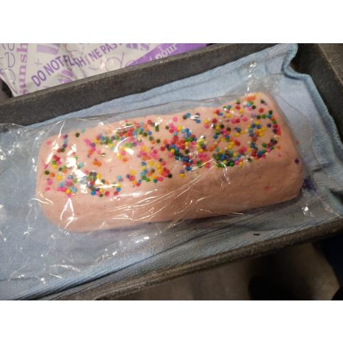 Farmhouse Fudge – Birthday Cake Fudge, 8 oz – Rich & Creamy Fudge with Birthday Cake Flavor and Colorful Sprinkles, Gourmet Candy Gift