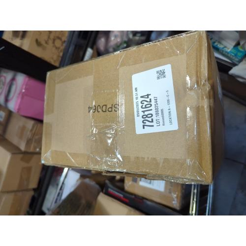 200Pack Clear SHOPDAY 5Oz-Plastic-Dessert-Cups: 200 Pack Square-Clear-Parfait-Cup-with-Spoons, Appetizer-Cup Small-Plastic-Mini-Shooter-Cups for Party Yogurt Mousse