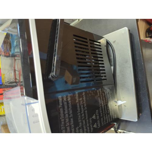 DUMOS Countertop Ice Maker with Handle, 26lbs/24H Portable Ice Machine, 9 Bullet Ice Cubes Ready in 6 Mins, Self-Cleaning, Quiet Compact Ice Maker for Home, Kitchen, RV, Camping, Black