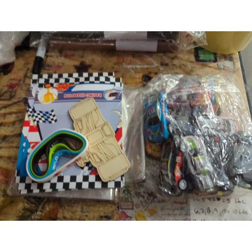 Race Car Party Favors for Kid, Racecar Wodden Painting Crafts Kit Mini Pull Back Cars Silicone Bracelets Boy Birthday Goodie Bag Stuffer Filler Class Prize Racing Birthday Party Supplies Decor