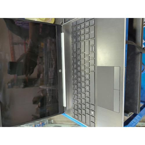 HP Notebook - 15-dw0011ds With Charger