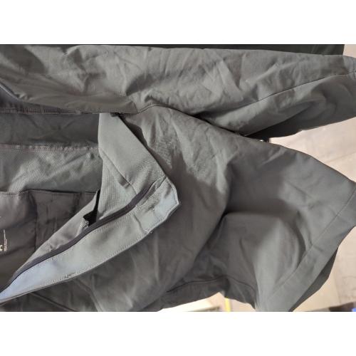 Size 38 Under Armour Men's Golf Dress Shorts - Lightweight Waterproof Quick-Dry Casual Summer Shorts