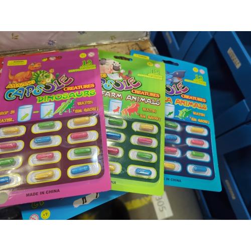 Gejoy 8 Pieces Water Capsules Water Animals Dinosaur Unicorn Sea Creature Party Cognition Sponge Pills Bath Expanding Foam Animal Capsules