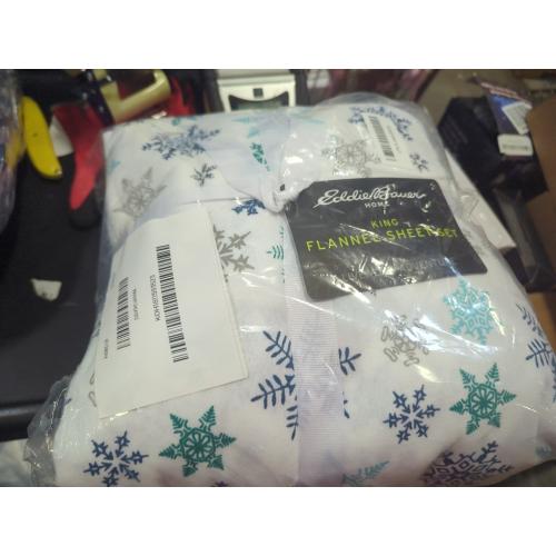 Eddie Bauer - Flannel Sheets Twin Size, Anti-Pilling & Wrinkle Resistant Cotton, Touchably Soft for All-Season Comfort - Bed Sheets with Matching Pillowcase & Fitted Sheet (Tossed Snowflake Blue)