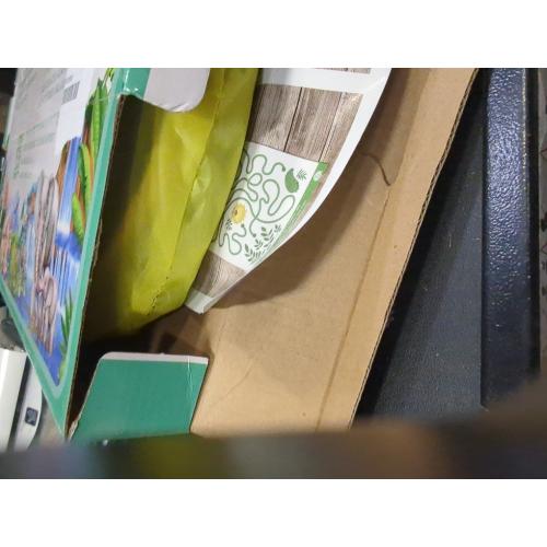 W&O Jungle Adventure Play Tent with Lifelike Animal Sounds - Captivating Pop Up Tent for Boys & Girls - Perfect for Indoor & Outdoor Adventures