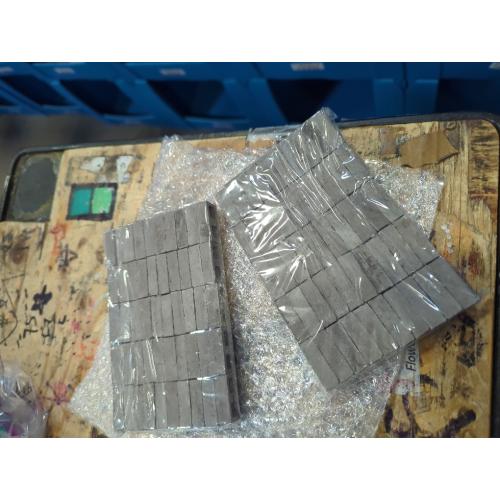 Kisangel 40pcs Miniature Brick Landscape Decor for Aquatic Turtle Tanks DIY Mini Wall Bricks for Miniature Dollhouse Scene Building for Garden Landscaping