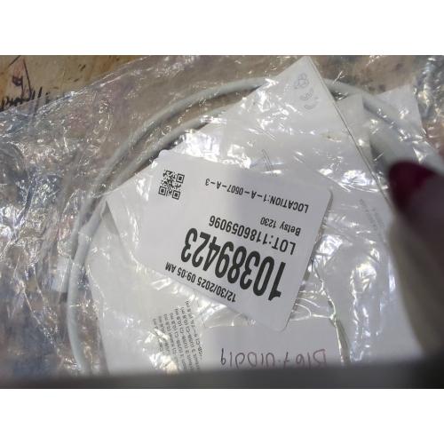 Apple Thunderbolt 3 (USB-C) Cable (0.8m)