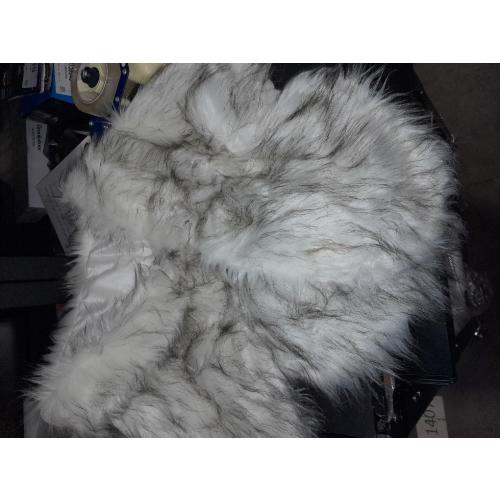 Bridal Faux Fur Wrap Wedding Fur Stole with Brooch Evening Party Warm Dress Up