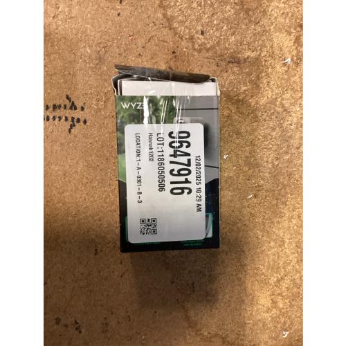 Wyze Cam V4 Plug-in Indoor and Outdoor Smart-Enabled Security Camera