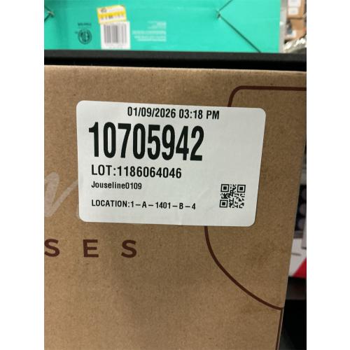 Gusto Nostro Stainless Steel Wine Glass - 18 oz - Unbreakable Black Wine Glasses for Travel, Camping and Pool - Fancy, Unique and Cool Portable Metal Wine Glass for Outdoor Events, Picnics (Set of 2)