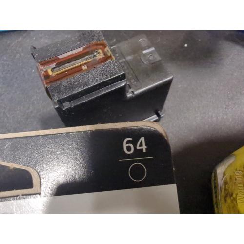 Color Black HP - 64 Standard Capacity Ink Cartridge - Black