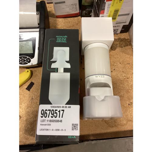 Bulb Cam Plug-In, 2K Wireless HD Security Camera Outdoor Indoor Full Color Day and Night, Dimmable LED Bulb