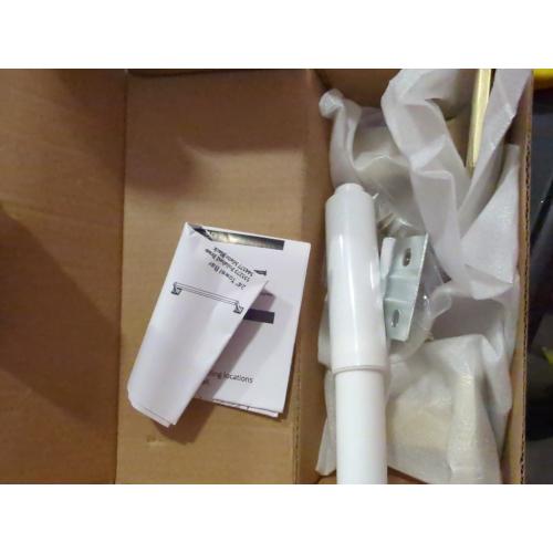 Millbridge Double Post Toilet Paper Holder in Polished Brass