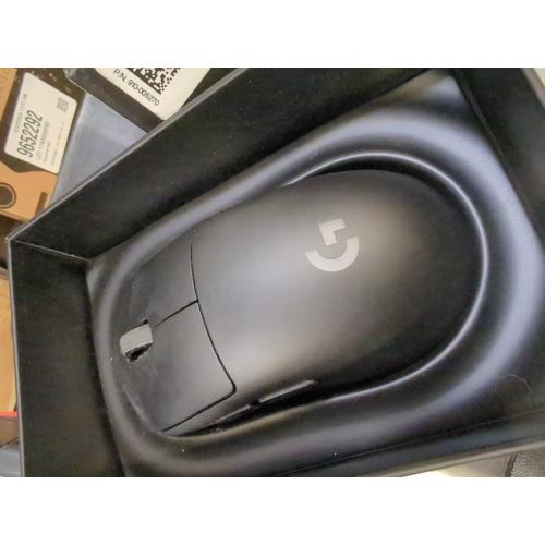 Logitech - G PRO Lightweight Wireless Optical Ambidextrous Gaming Mouse with RGB Lighting - Black