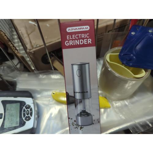 Upgraded Larger Capacity Electric Salt Pepper Grinder Stainless Steel Pepper Grinder with LED Light, Rechargeable Automatic Salt or Pepper Mill Features Adjustable Coarseness