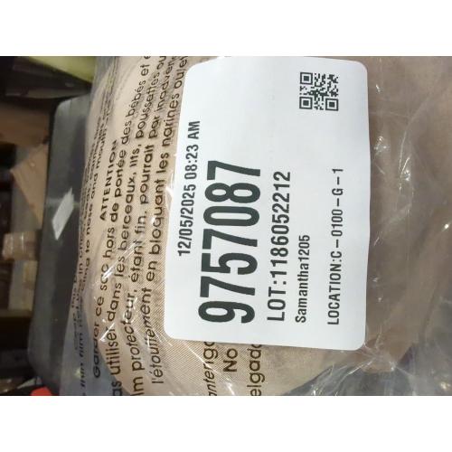 Size 34DDD Wacoal women's padded underwire bra