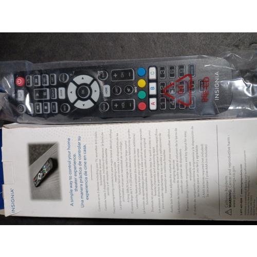 Insignia™ - 3-Device Universal Remote - Black