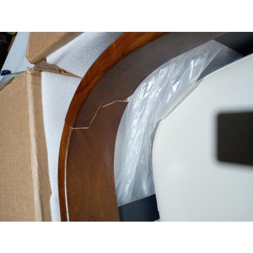Drees Swivel Upholstered Counter & Bar Stool with Wood Backrest - Upholstery: Cream Bouclé Polyester ( broken the wood see the pictures)