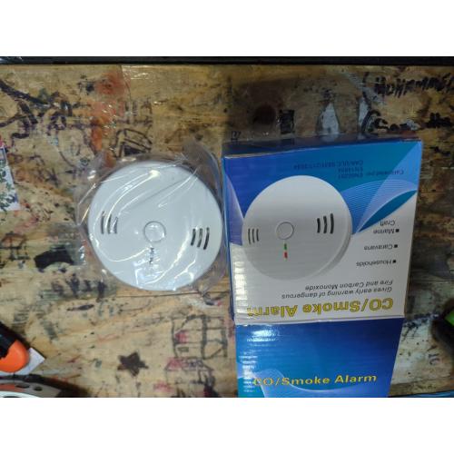 Combination Smoke and Carbon Monoxide Detector Alarm, 2-Pack Beeps Warning Smoke and CO Alarms for Basements Travel Home Office House Bedroom Living Room Car, Battery Operated, Comply with UL 217/2034