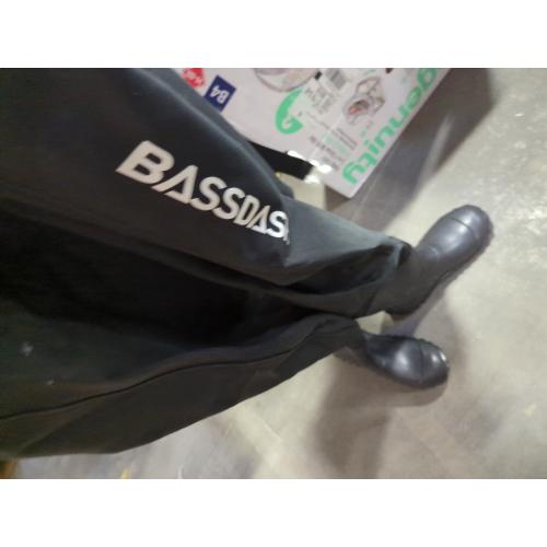 BASSDASH XL 3D Boot Foot Game Wader Ultra High Strength Black Plaid Nylon PVC Fishing Hunting Chest Waders for Men