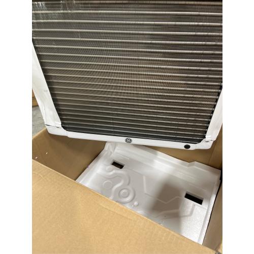 GE 250 Sq. Ft. 6000 BTU Window Air Conditioner - AWCS06BWB White (Damaged, see the picture)