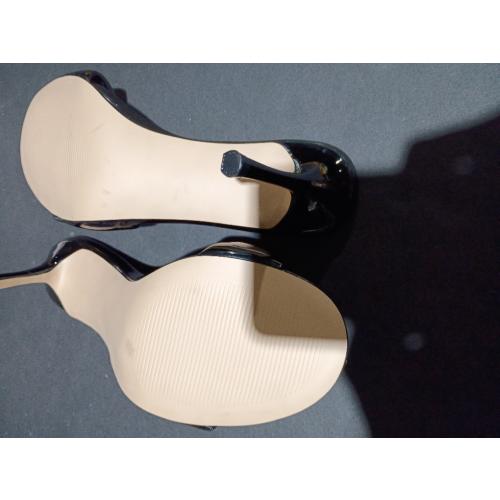 Steve Madden Women's Perri (See the picture for the size ) (black)
