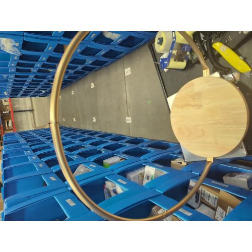 Hanobe Gold Cake Stand for Wedding: 11.7 Inch Round Arch Cupcake Display Stands with Wood Base Decorative Metal Hoop Centerpiece Decor for Party Birthday Baby Shower