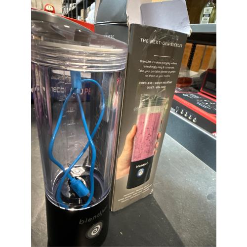 BlendJet 2 Portable Blender with Orbiter drinking lid - Black
